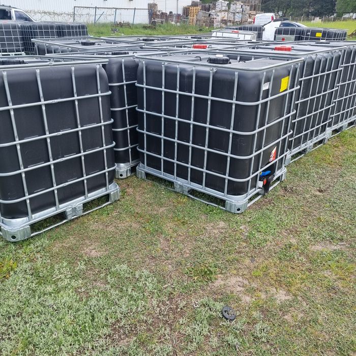 Zbiornik czarny  czysty 1000l mauzer mauser czarny beczka na wode transport