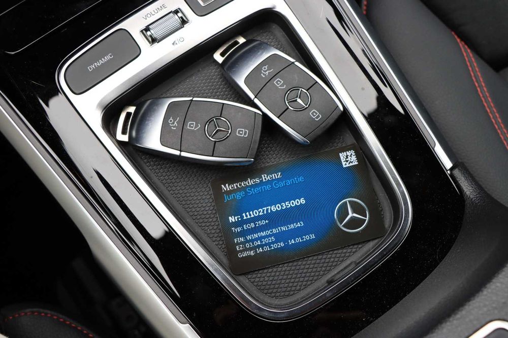 Mercedes-Benz EQB 250+ AMG