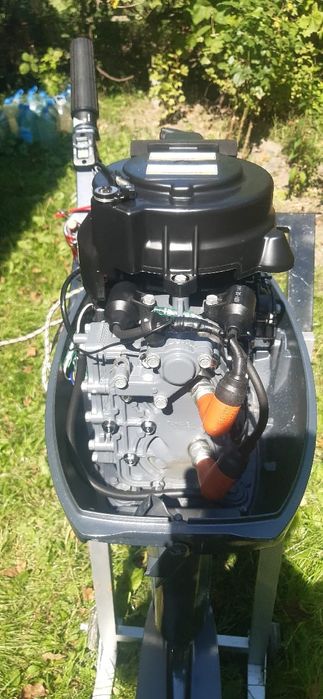 Човен надувний з двигуном Yamaha 15 (2т)