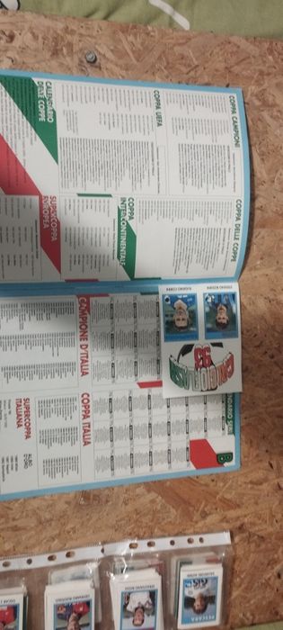 Set completo calcio 93 com 436 cromos por colar