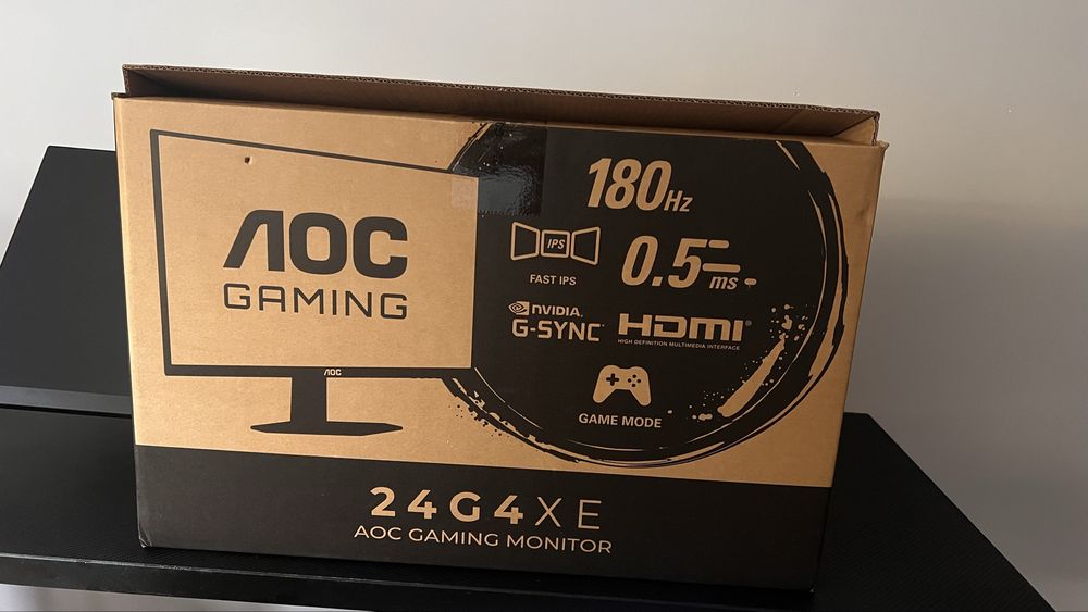 Monitor AOC 24G4XE 24" 180Hz — Impecável, com caixa e suporte original