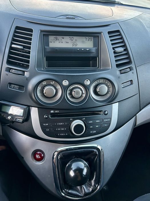 Mitsubishi  grandis 2.0 did