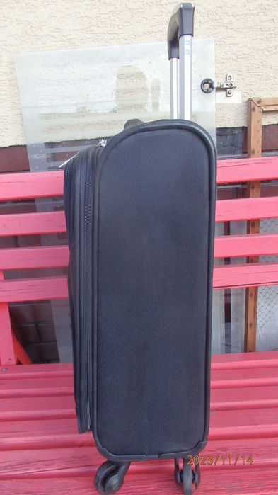 Walizka mała czArna OCHNIK