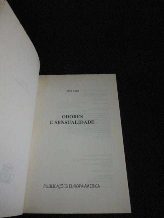 Livro Odores e Sensualidade Max Lake