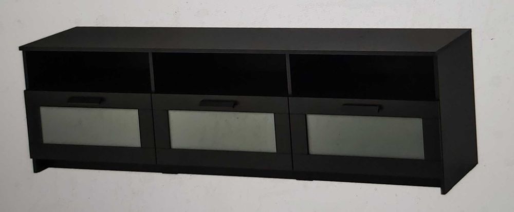 Móvel de televisão Brimnes.