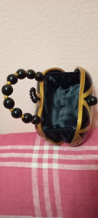 Брендовая, сумочка из дерева.