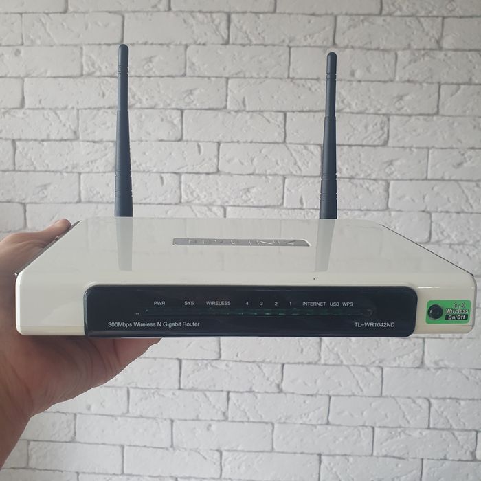 Роутер TP Link .