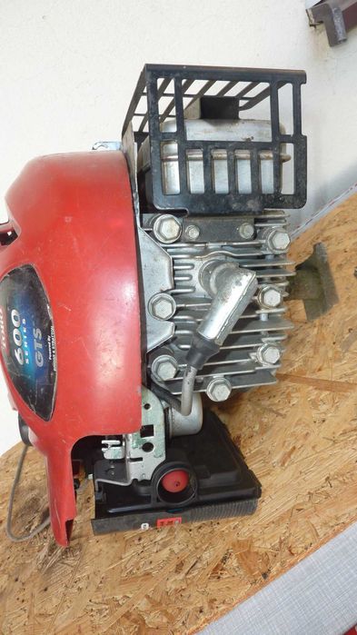 Silnik spalinowy do kosiarki Toro 600 Series GTS Briggs & Stratton.