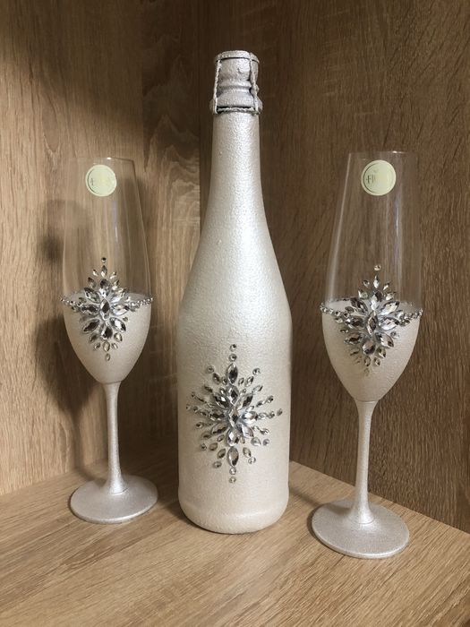 Весільний напій, декор весільних аксесуарів, весільні келихи, бокали