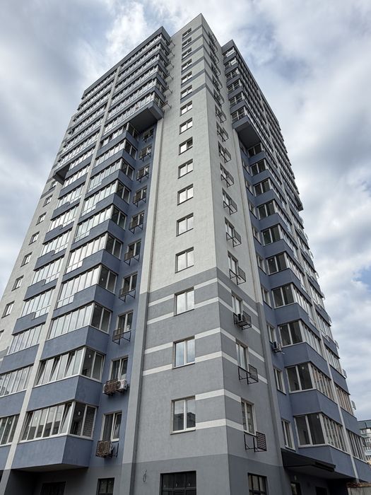 Продаж квартири з видом на р.Дніпро (будинок зданий)