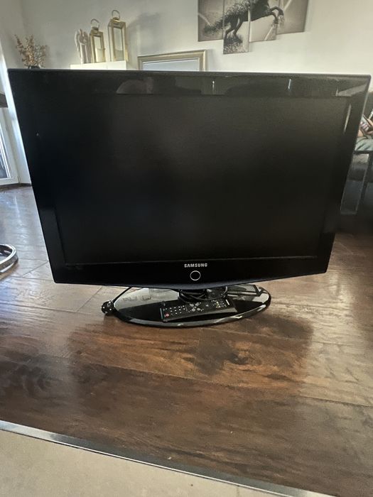 Sprzedam telewizor LCD SAMSUNG 32 LE32R71B