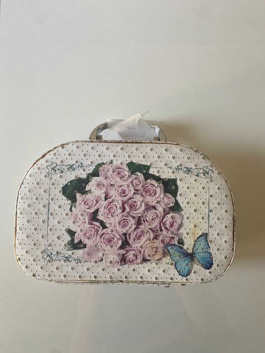 Kosmetyczka, walizka na biżuterię