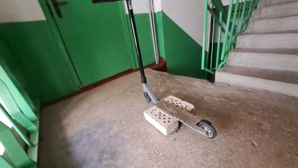 Прожам трюковий самокат