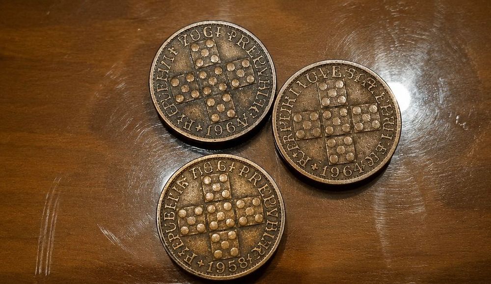 3 Moedas XX Centavos República Portuguesa – 1958 e 1964