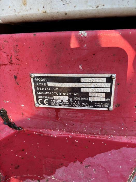 Giratoria Takeuchi TB285