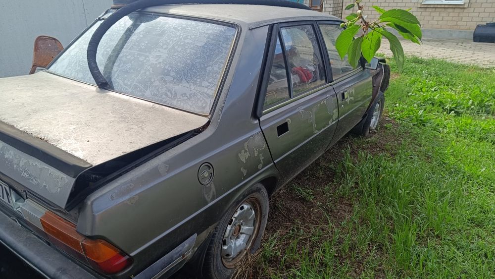 Peugeot 305 бензин