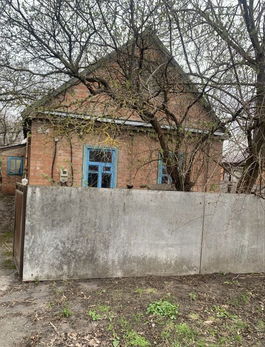 Продам будинок поряд з містом !