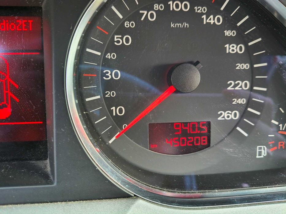 samochód audi a6c6