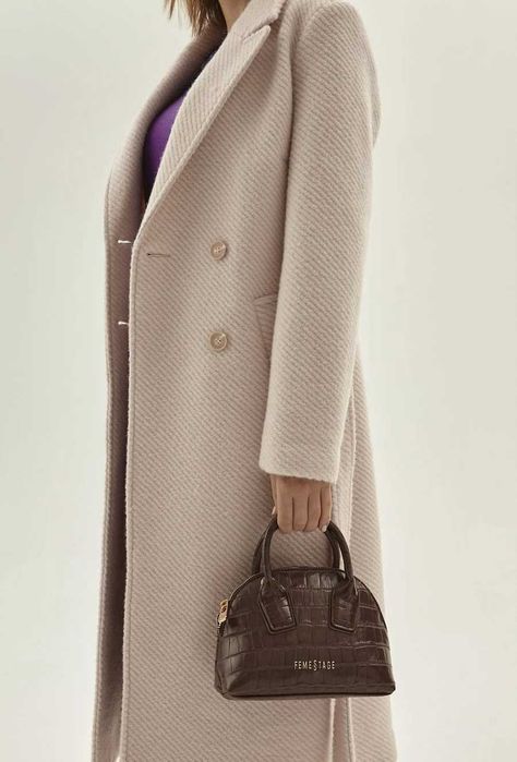 Elegancki płaszczyk Monnari