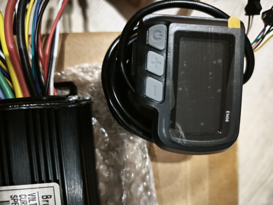 Sterownik 30A +wyświetlacz LCD  24V36V48V60V 250W-1000W-2000W Nowy zes