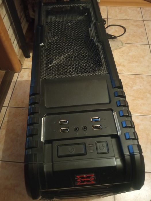 Komputer +pamięći ram + karta sieciowa