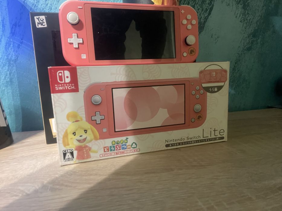 Nintendo Switch Lite  Coral Animal Crossing Edition Japonśka Wersja