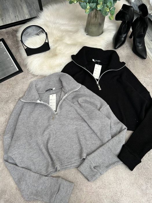 Тепла жіноча кофтинка/3