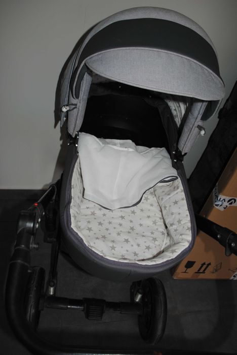 Компл. для новонародженого коляска люлька Baby Pram De Luxe ліжечко з матрациком