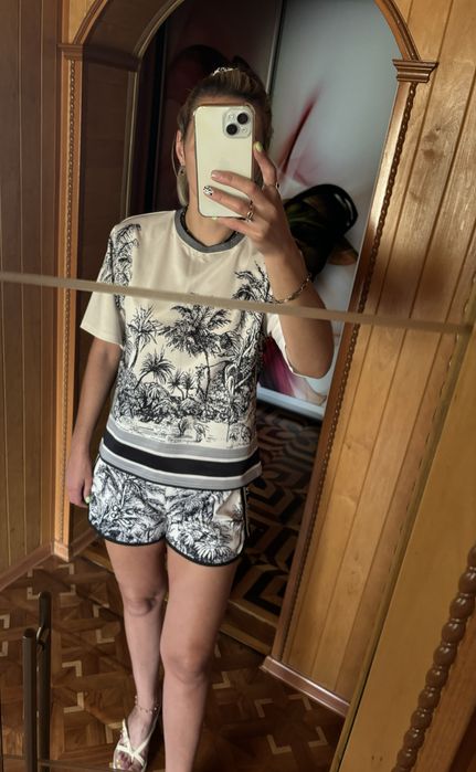 Люксовый костюм премиум качества CD