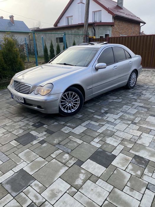 Mercedes Benz w203