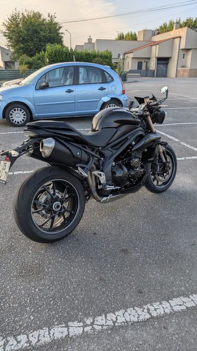 Triumph Speed Triple 1050 94