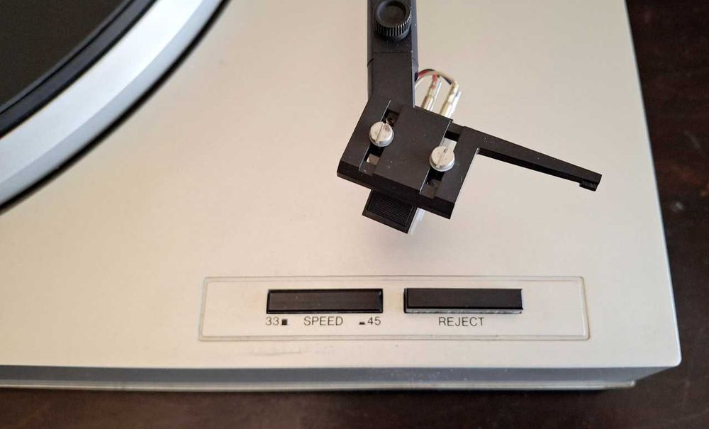 Gira discos Sanyo Vintage agulha nova excelente tudo manutenção feita