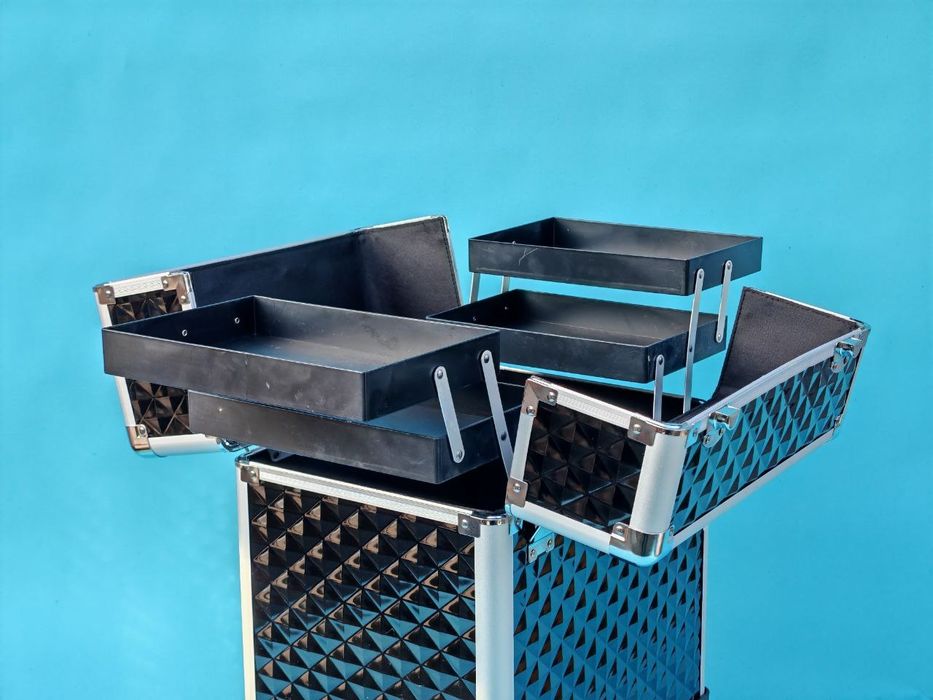 Косметологический многофункциональный косметический кейс  из ПВХ и алю