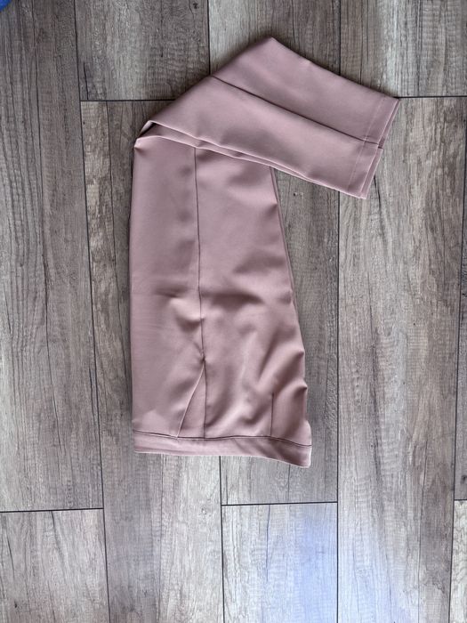 Garnitur damski r 36 karmelowy