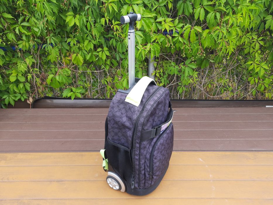 Plecak na kółkach wysuwaną rączką paso