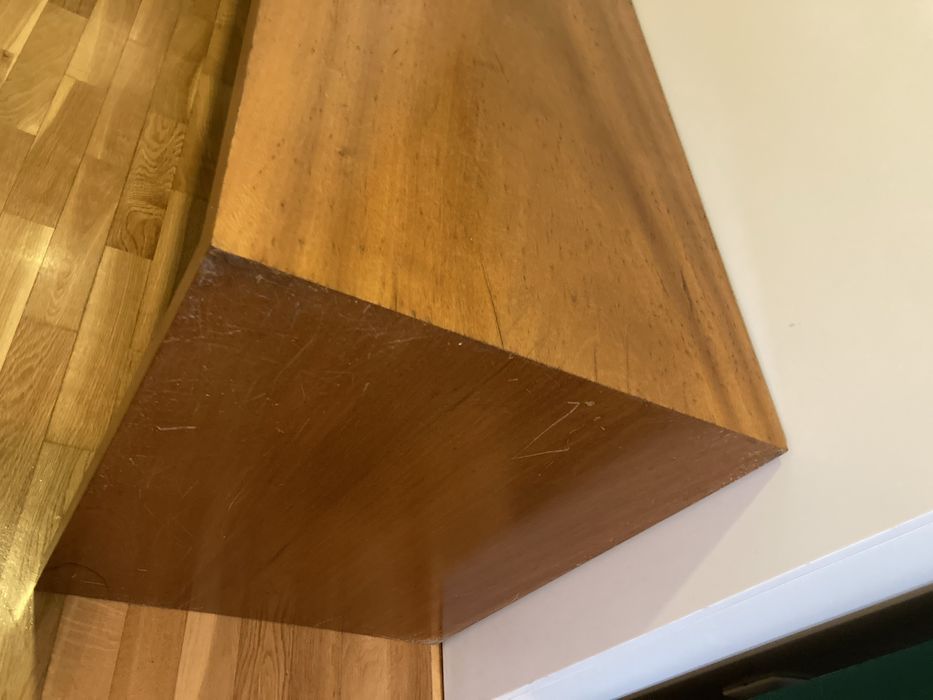 Mesa de televisão/apoio