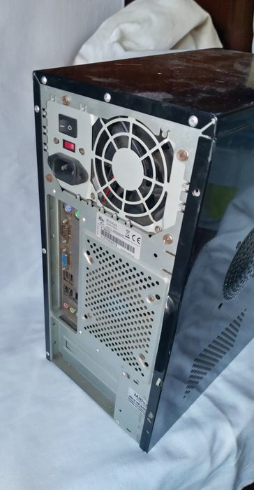 Torre Computador p/ Peças ou Projeto DIY (LGA775, Fonte 500W, Drive CD)