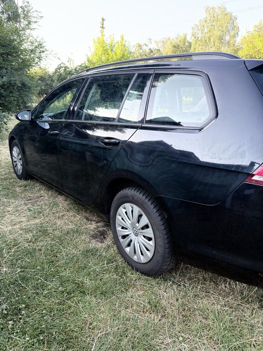 Volswagen golf  1,6.    2017 рік