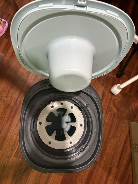 Caixote de fraldas Twist & Click da Tommee Tippee