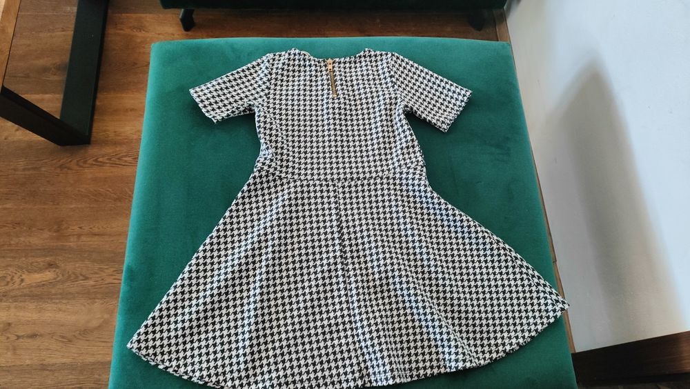 Sukienka w pepitkę H&M 110/116 galowa