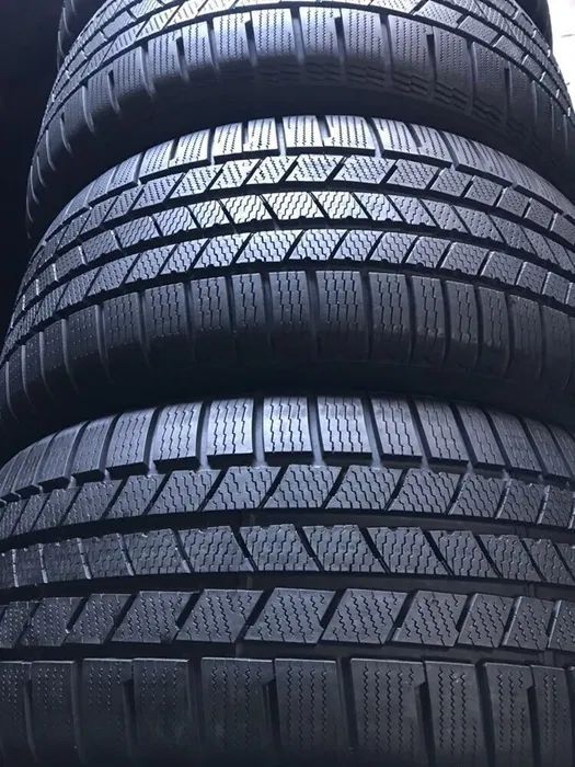 Купити різношорокий комплект зимових БУ шин резини 315/35R20+275/40R20