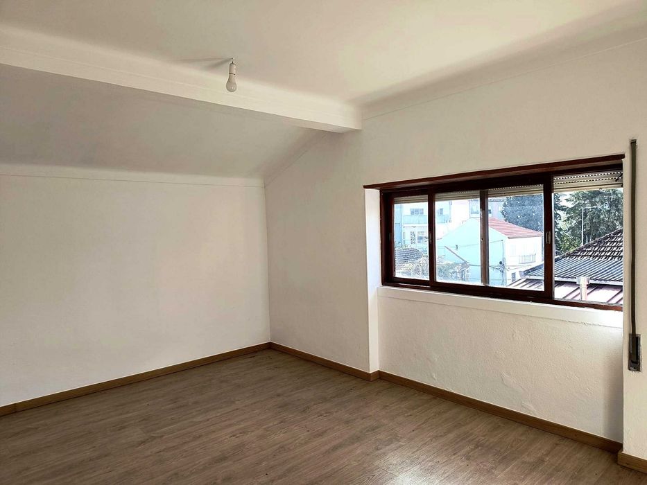Arrenda-se Apartamento T3 - Coimbra