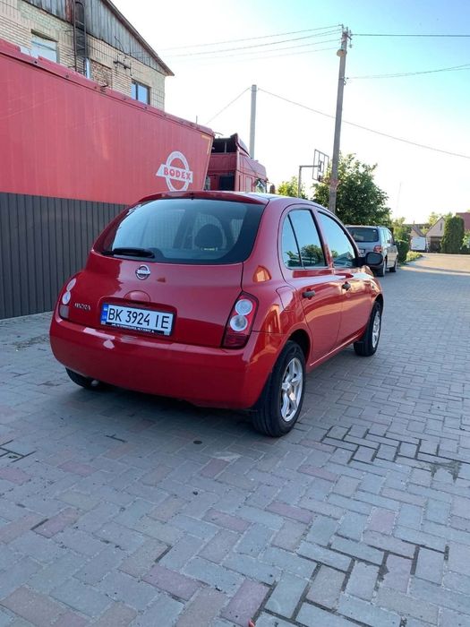 Nissan Micra надійне та економне авто