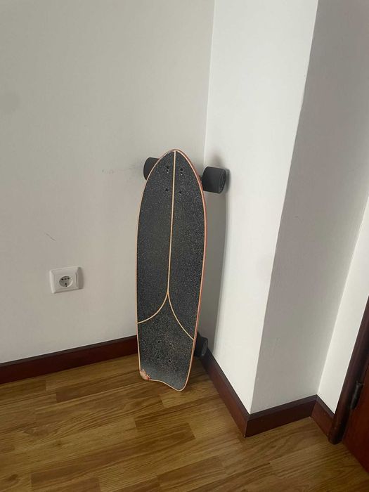 Skate cruiser longboard  semi novo
