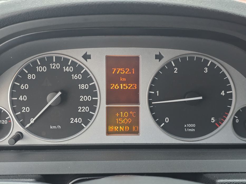 Mercedes Benz B class