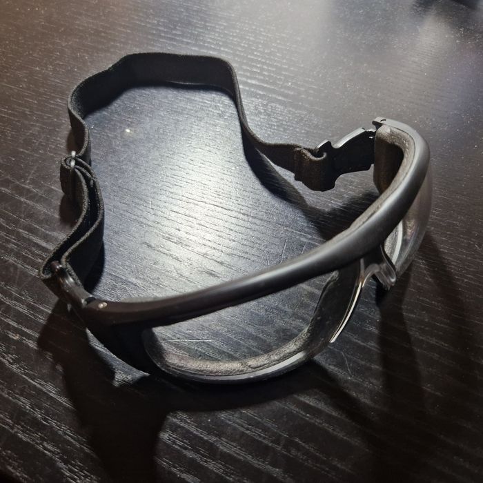 oculos de protecção novos sem uso/fabrico em França 
Marcas Françes