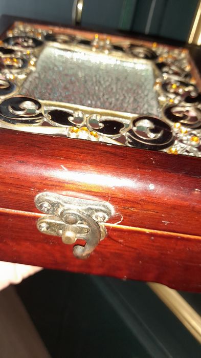 Шкатулка для украшений