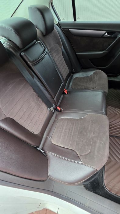 Passat B7 2011 2.0 дизель Автомат європа