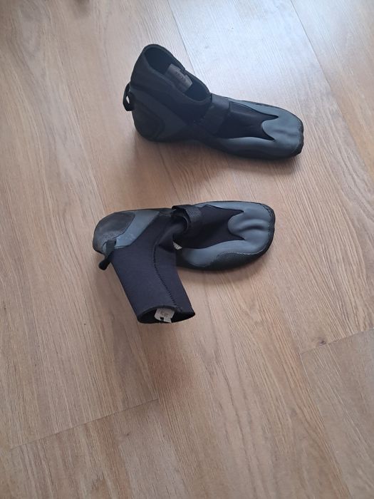 Botas  Deeply para surf