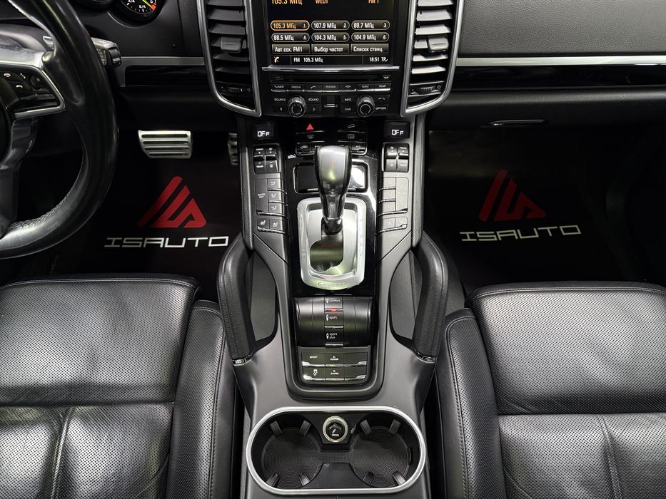 Porsche Cayenne S hybrid